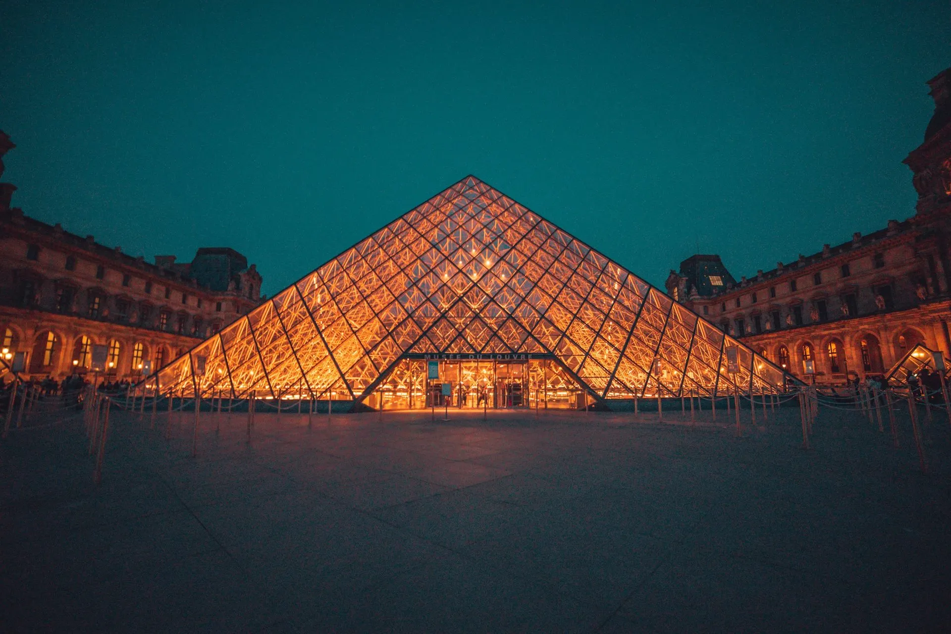 Louvre Museum Skip-the-Line Guided Tour