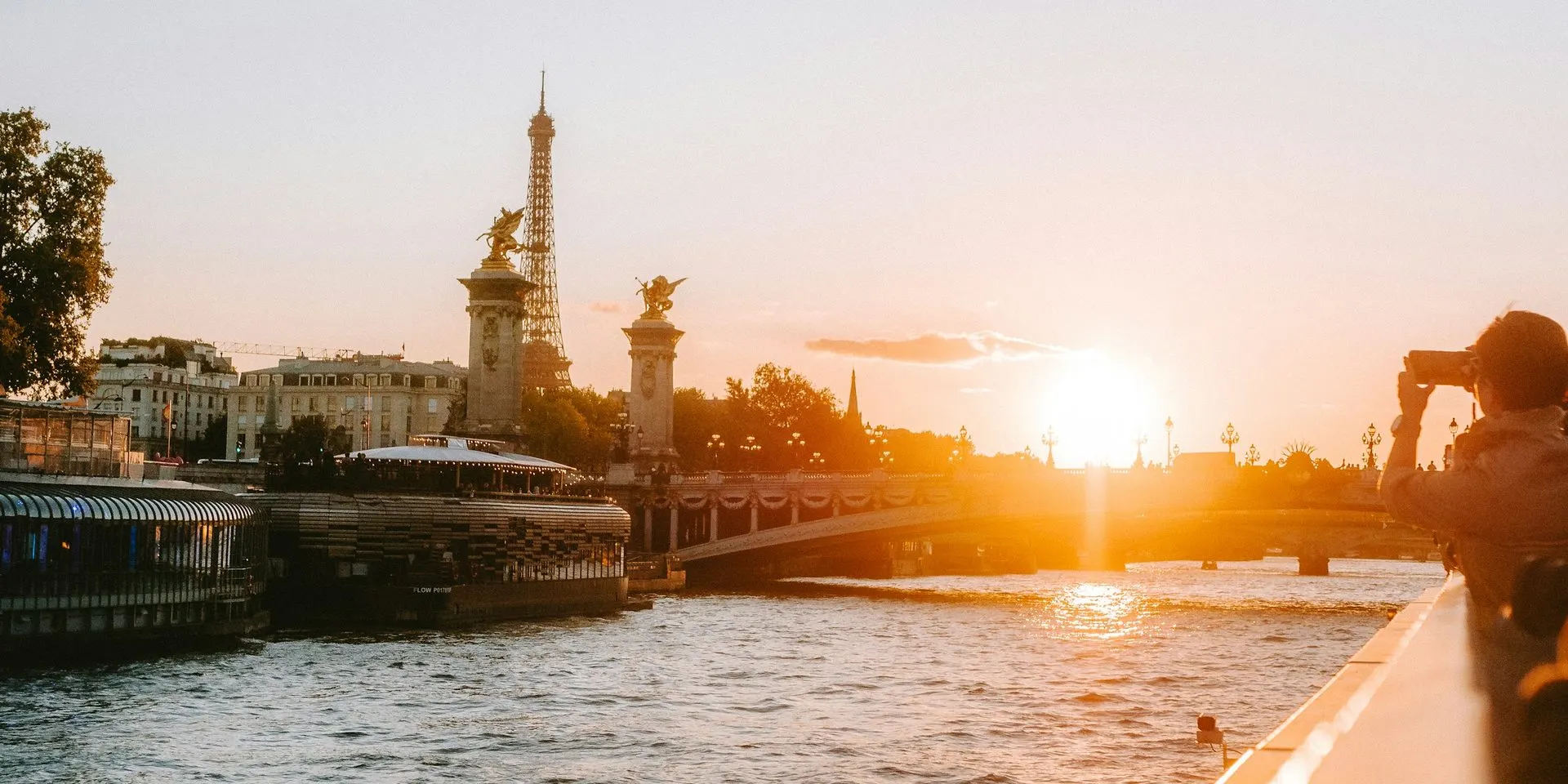 Seine River Dinner Cruise with Live Music