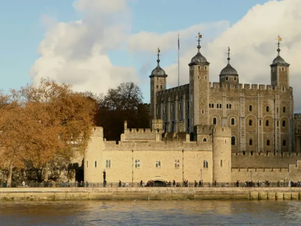 Tower of London & Crown Jewels Early Access
