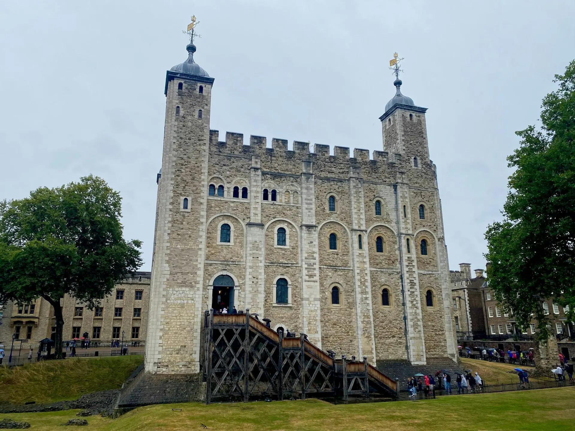 Tower of London & Crown Jewels Early Access